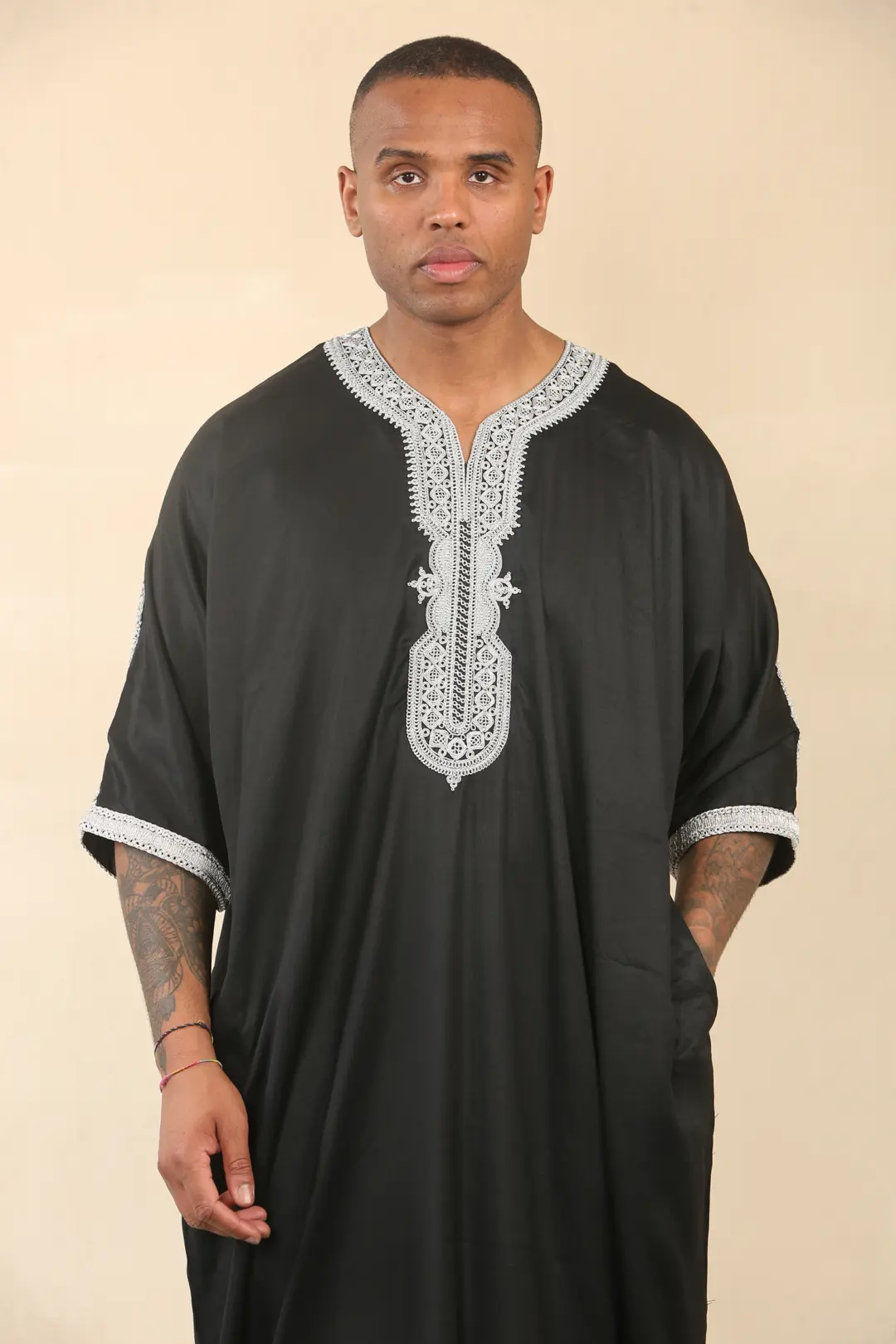 HM62 Mens Black Moroccan Thobe Silver Embroidery Gandoura 2