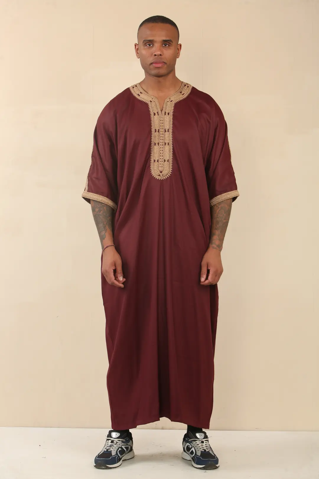 HM63 Mens Burgundy Moroccan Thobe Gold Embroidery 1