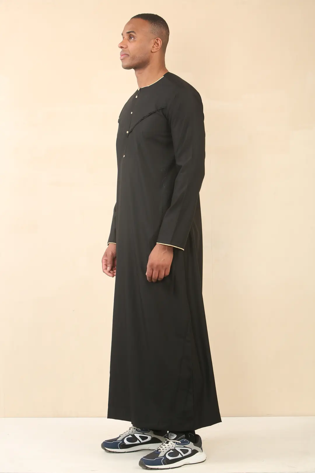 OE 300 Mens Black Emirati Omani Thobe Gold Embroidery 4