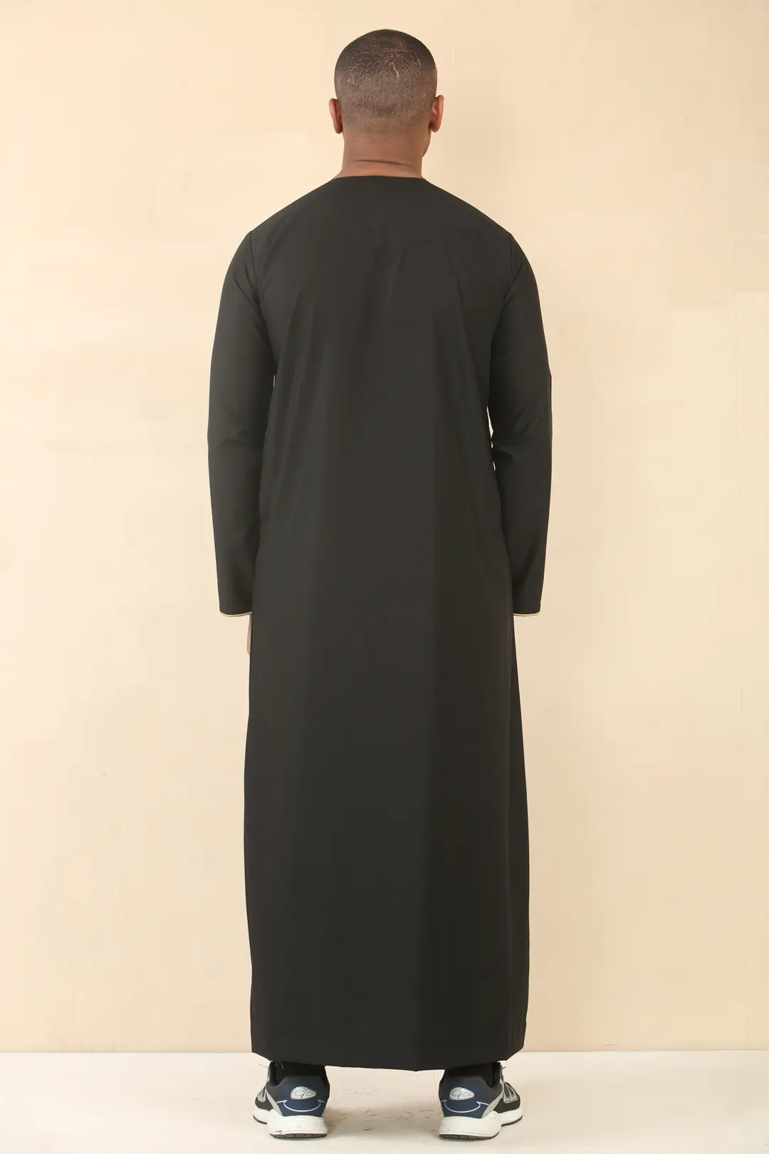 OE 300 Mens Black Emirati Omani Thobe Gold Embroidery 5