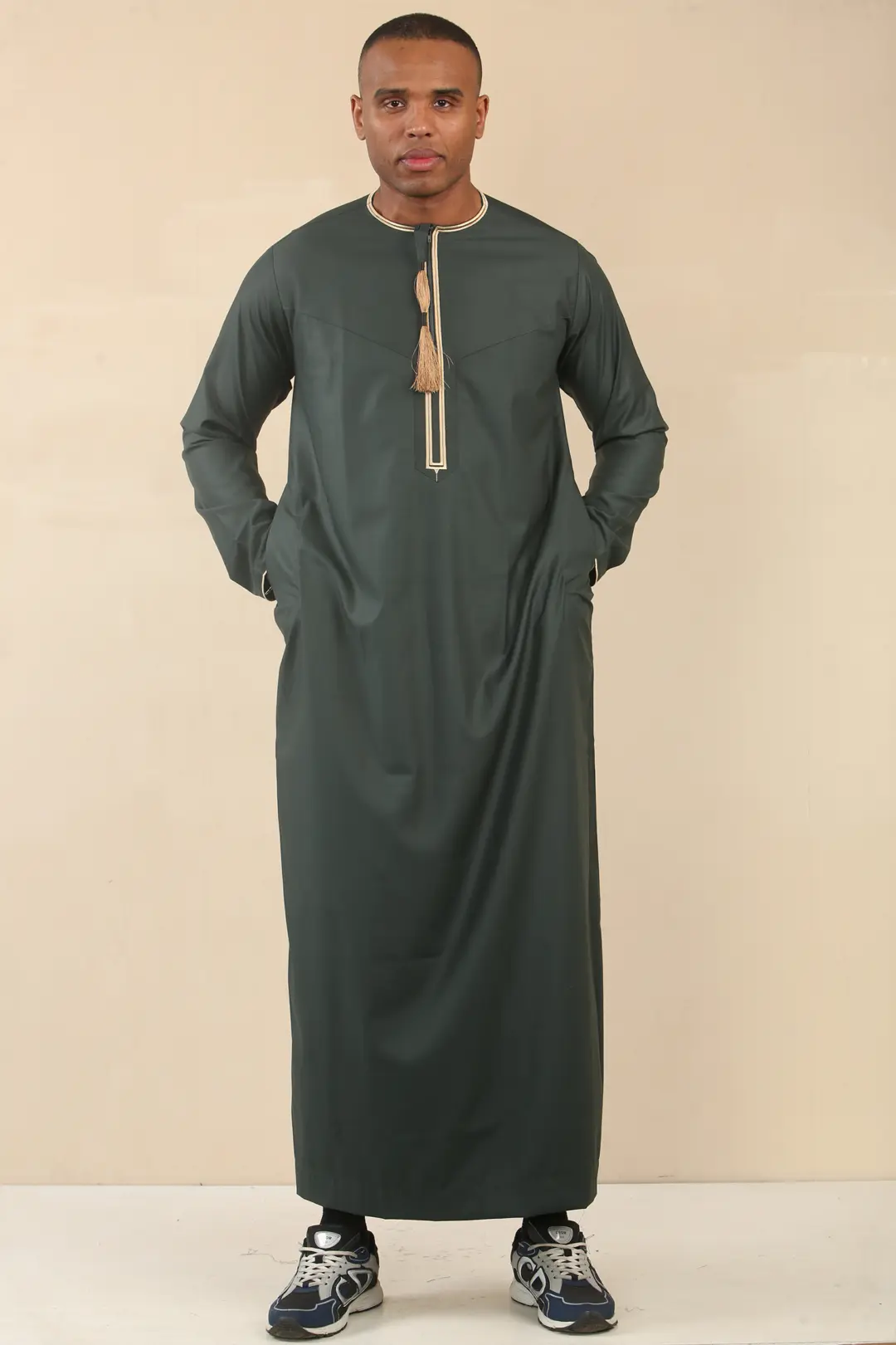 TT 003 Mens Green Emirati Thobe Gold Tassel Embroidery 3