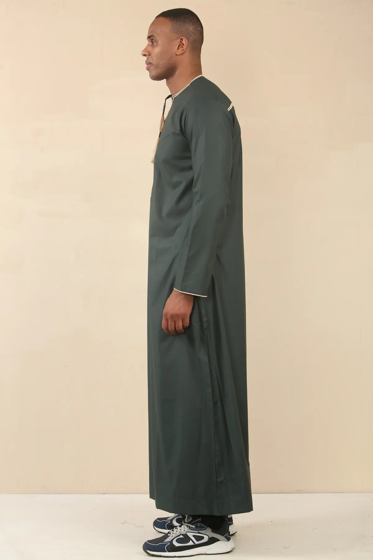 TT-003 - Men's Green Emirati Thobe Gold Tassel Embroidery - Image 6
