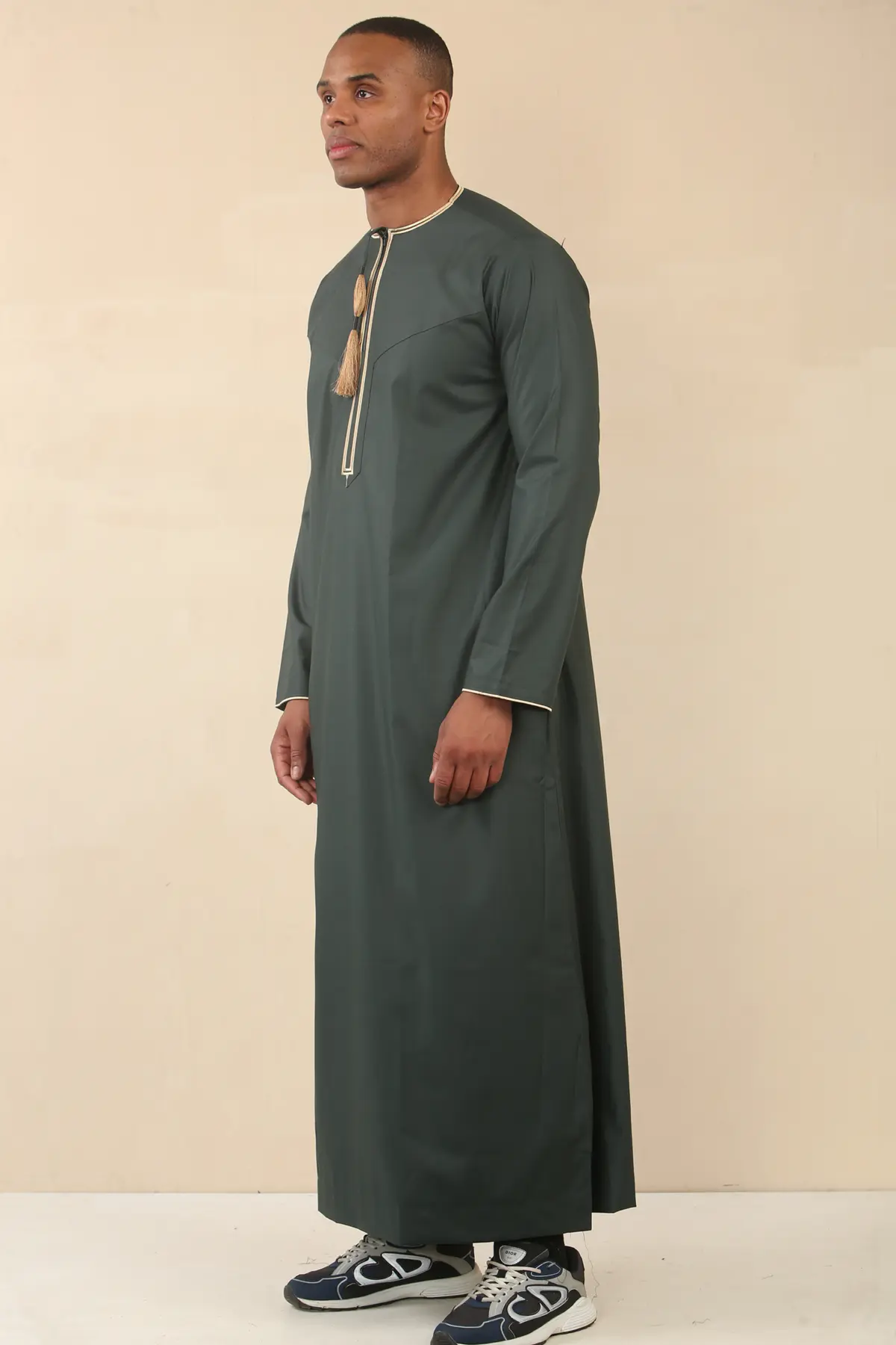 TT-003 - Men's Green Emirati Thobe Gold Tassel Embroidery - Image 7