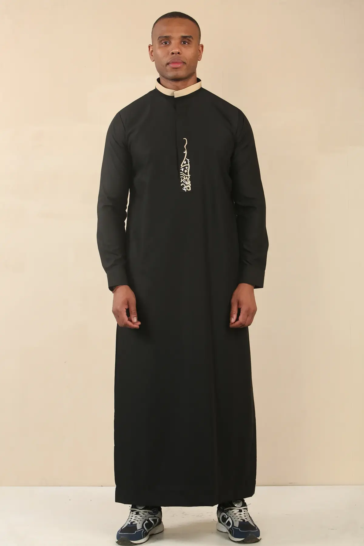 ED-200 - Men's Black Nehru Round Collar Embroidery Thobe - Image 3