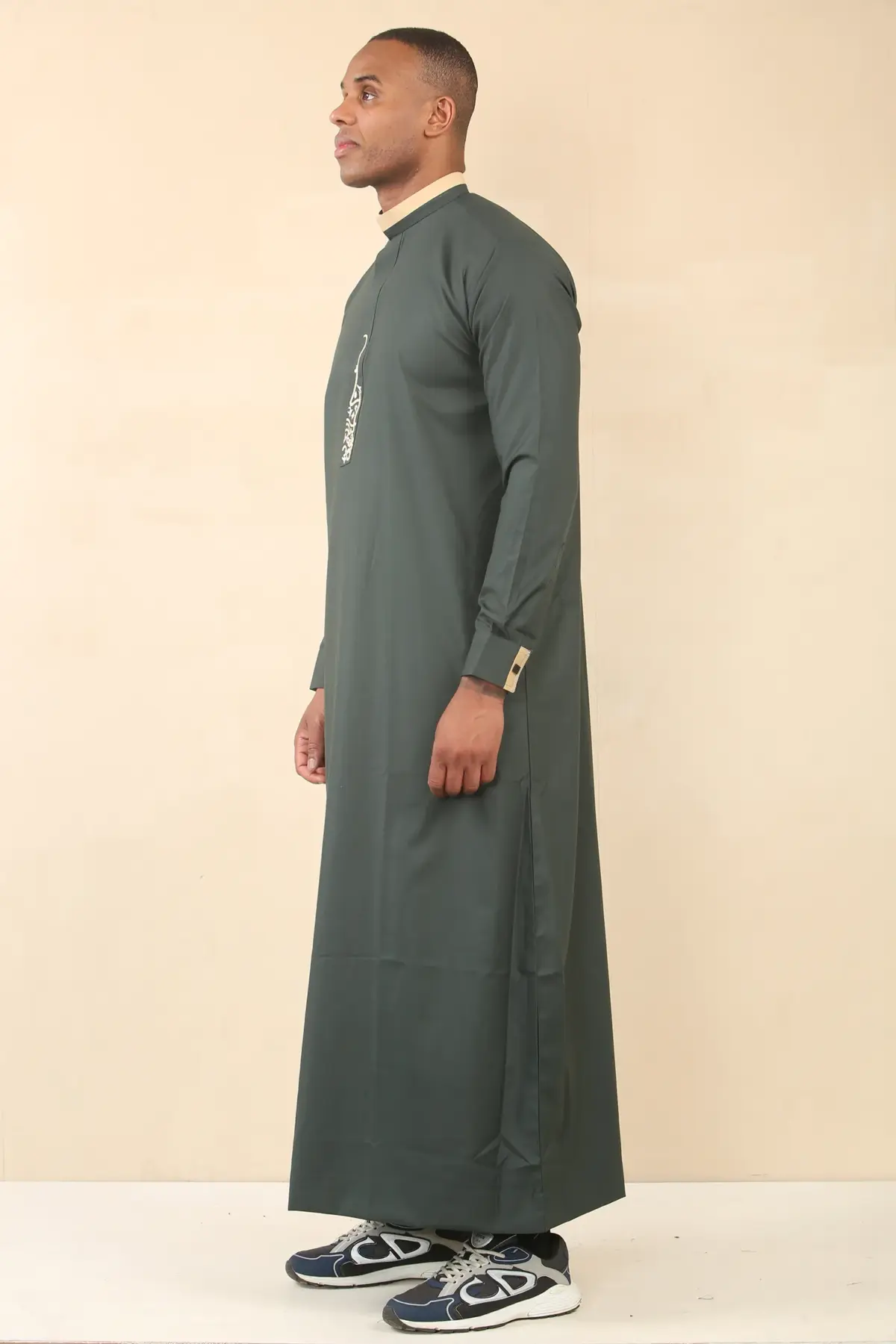 ED-200 - Men's Green Nehru Round Collar Embroidery Thobe - Image 4