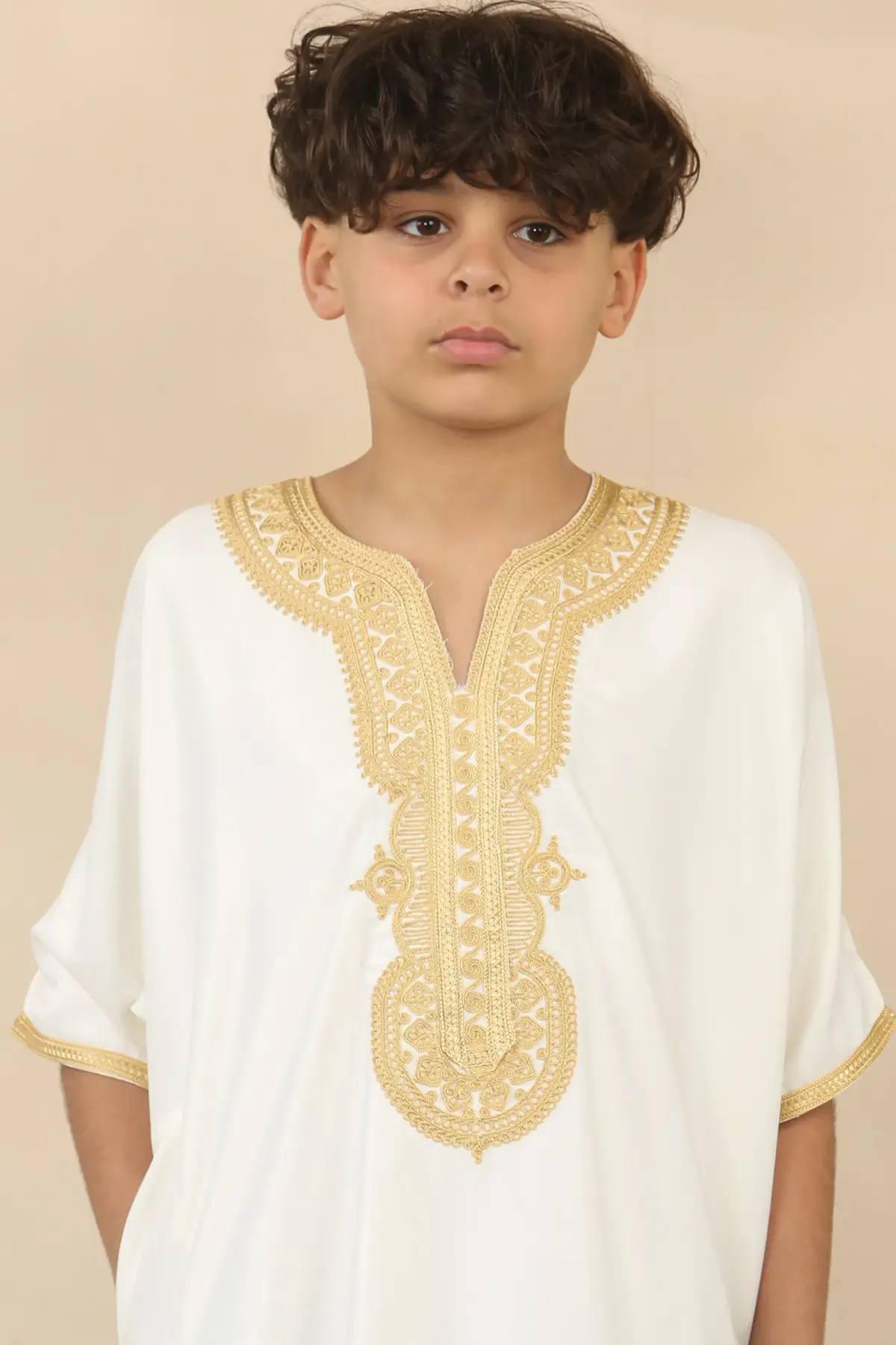 GG008 - Boys Moroccan White Thobe Short Sleeve Gandoura - Image 2