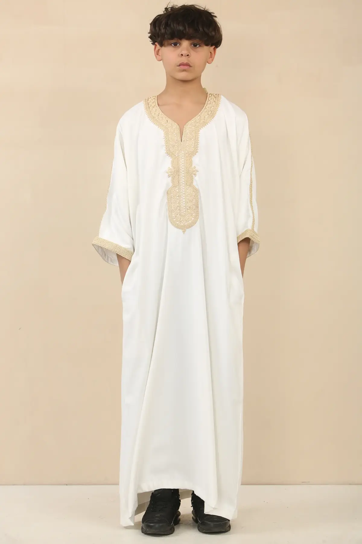 GG008 - Boys Moroccan White Thobe Short Sleeve Gandoura - Image 1