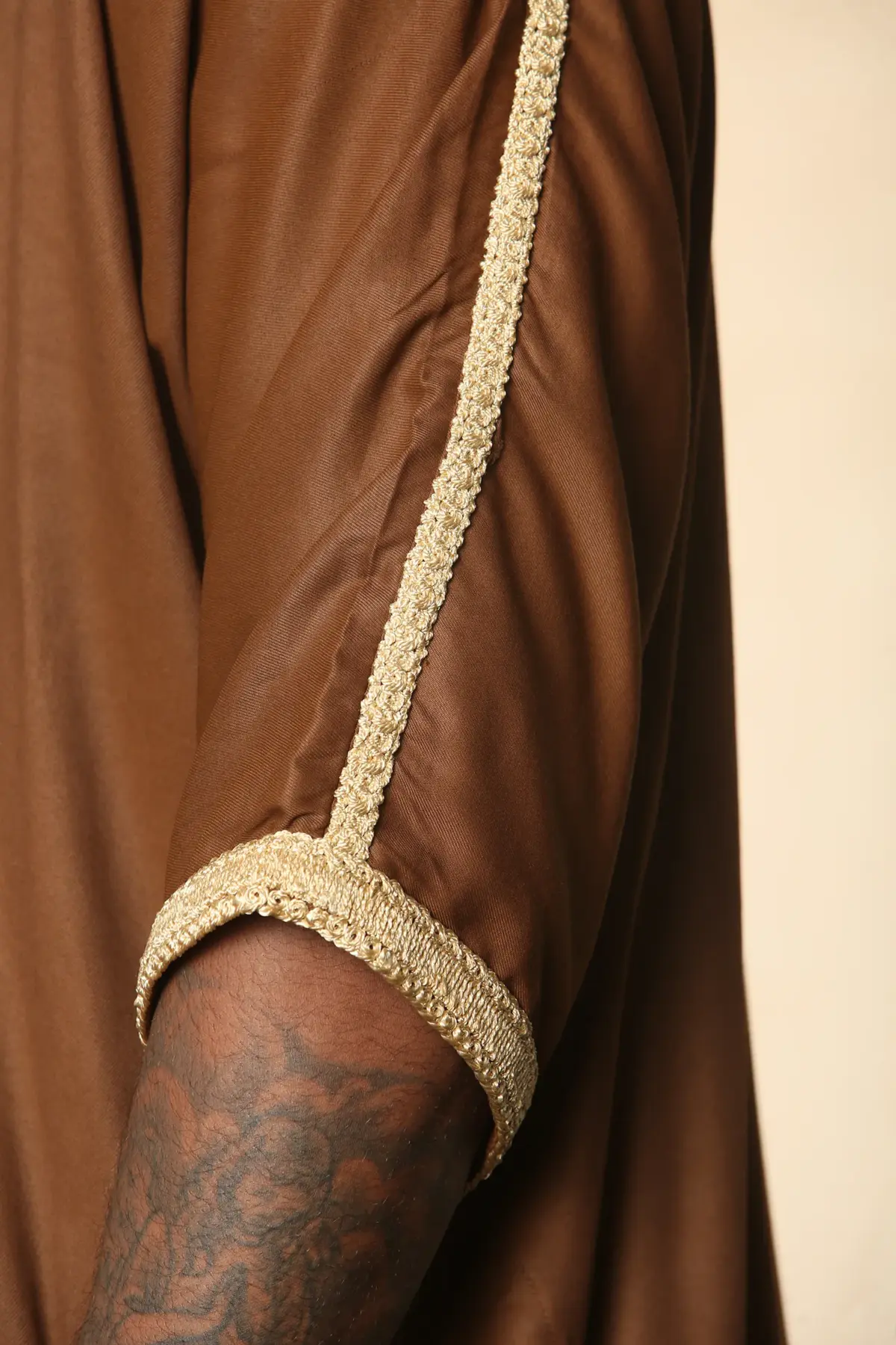 HM60 - Men's Brown Moroccan Thobe Gold Embroidery Gandoura - Image 8