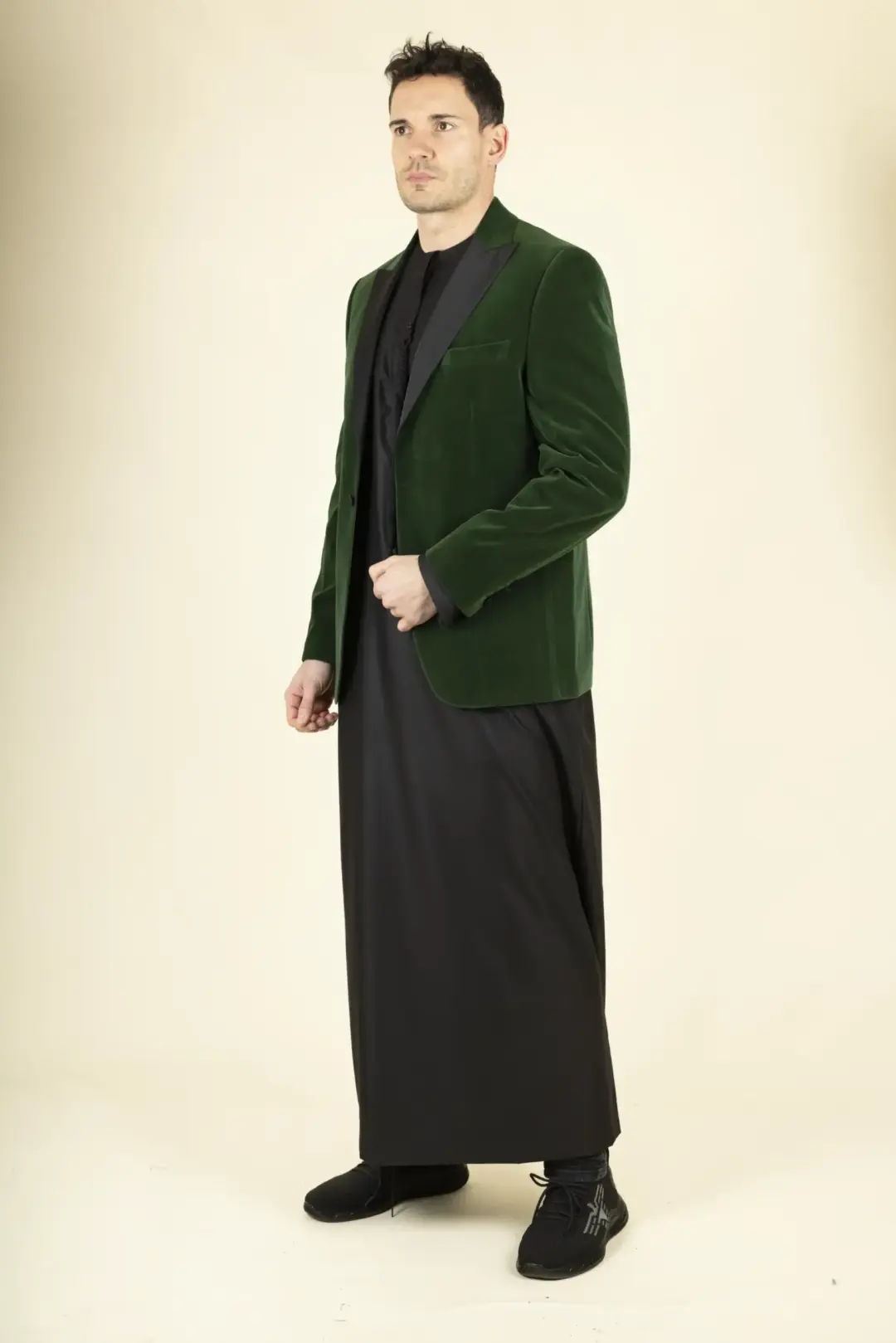 Mens Green Velvet Tuxedo Blazer Wedding 2 scaled