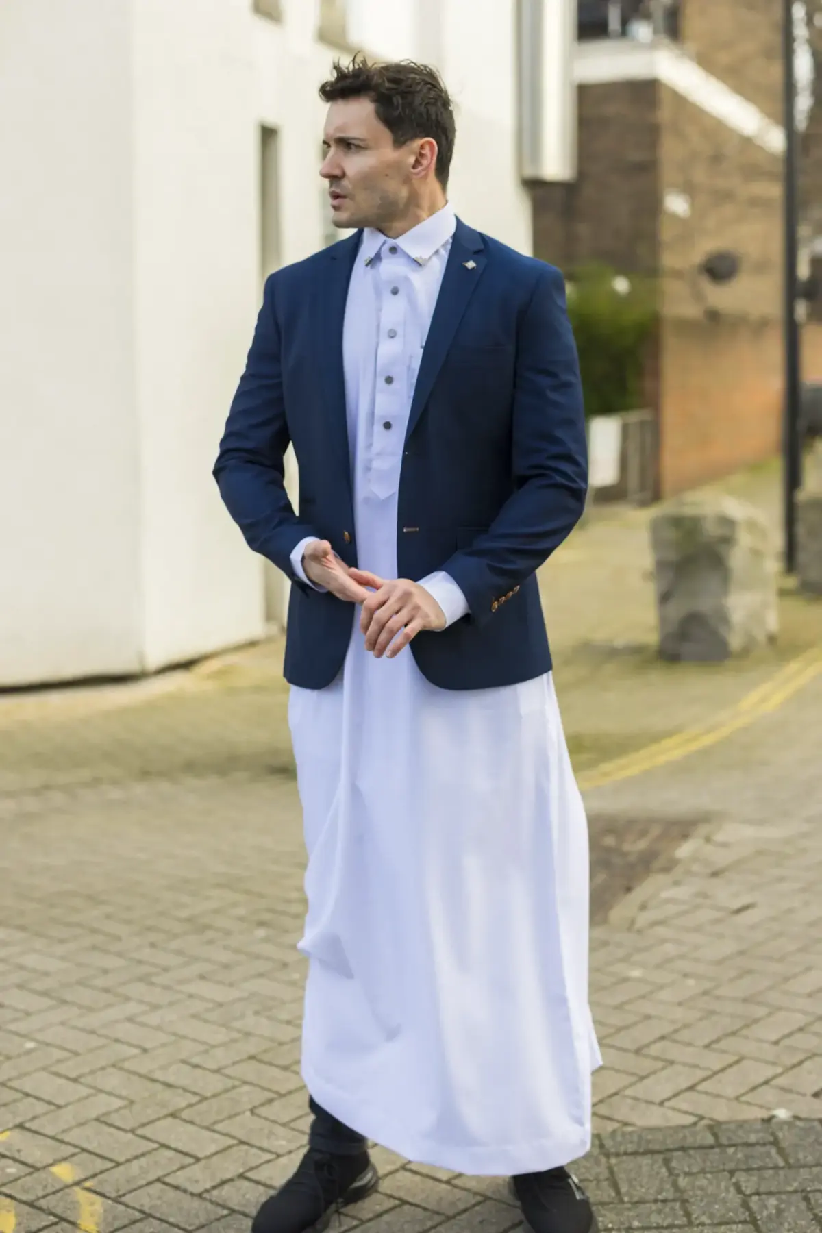 Paul Andrew Mayfair- Men's Plain Navy Wedding Blazer - Image 2